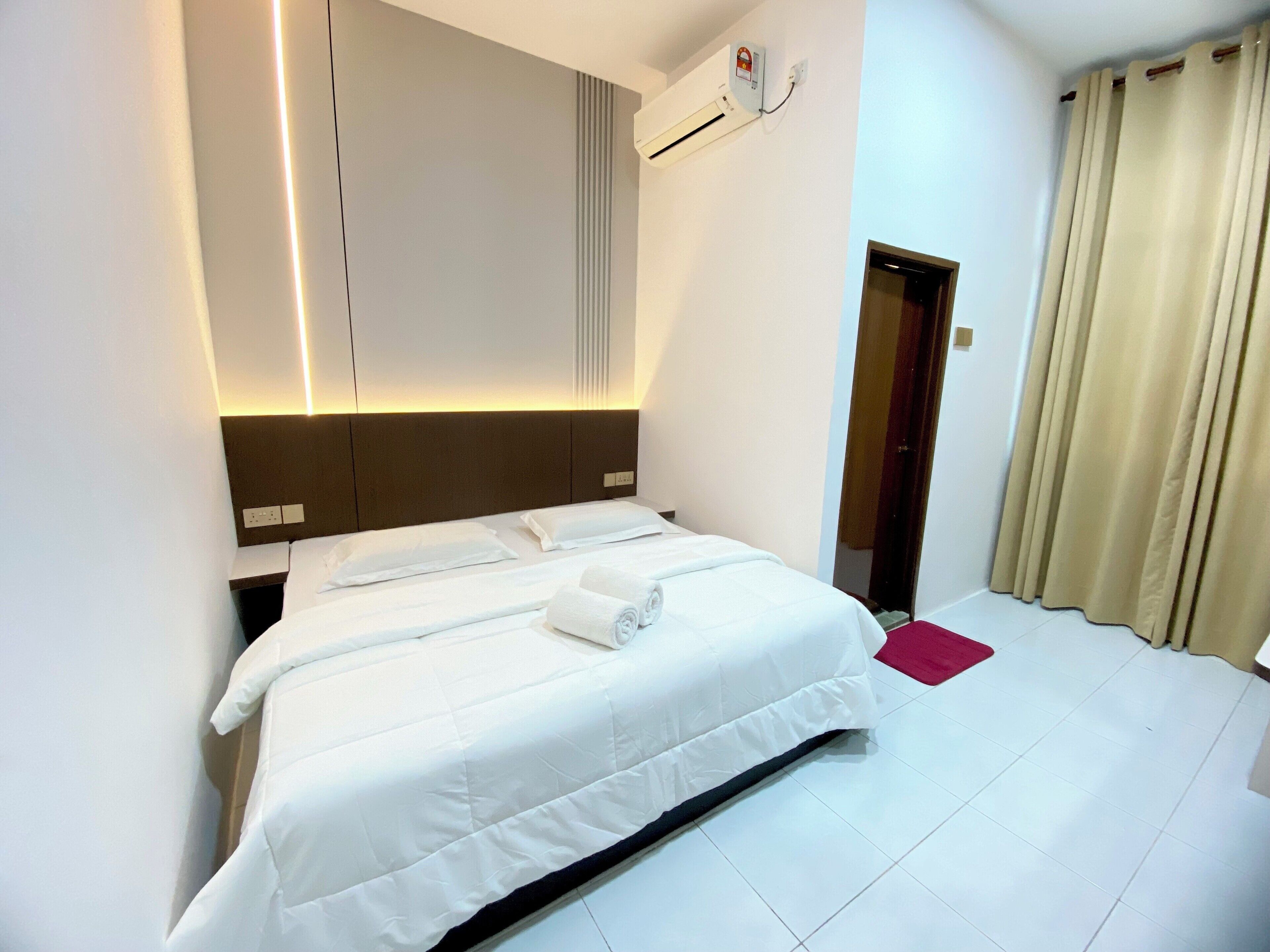 Deluxe Double Room | Free WiFi
