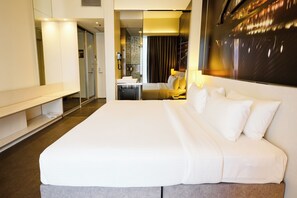 Minibar, in-room safe, desk, blackout curtains - Vivatel Kuala Lumpur (Kuala Lumpur)
