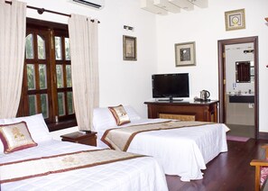 Ropa de cama de alta calidad, colchones con efecto memoria y minibar 