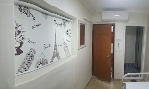 Dongdaemun Neighbors