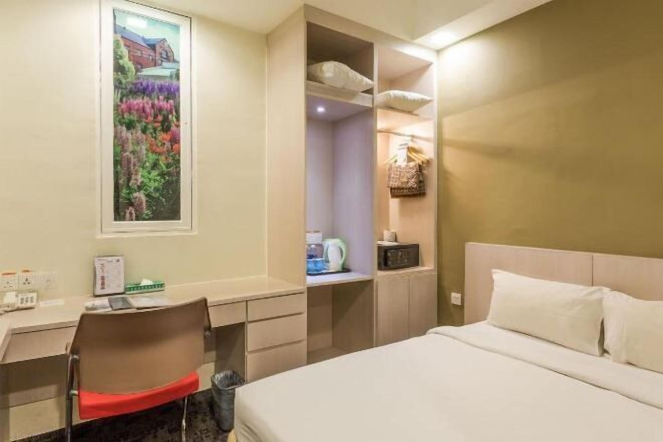 Premium bedding, free WiFi, bed sheets