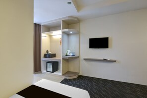 Deluxe Twin Room | Peralatan tempat tidur premium, Wi-fi percuma, cadar katil 