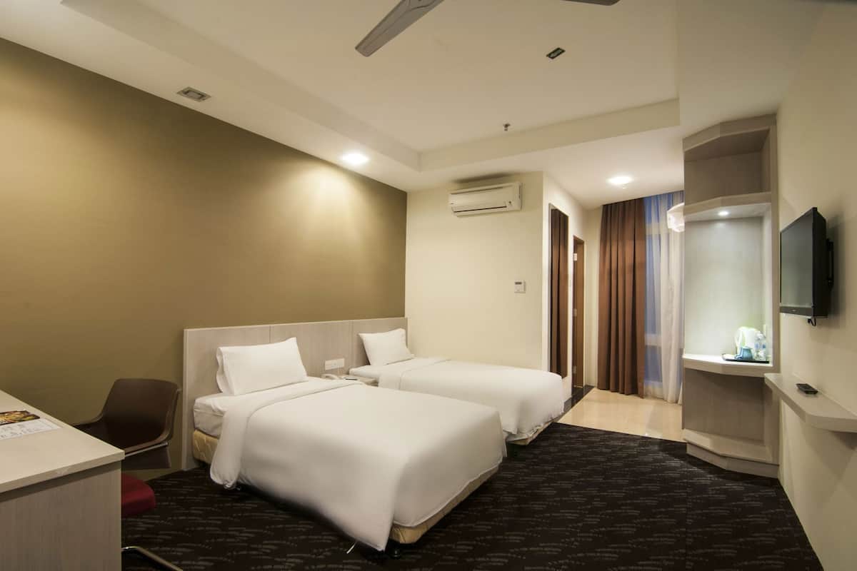 Premium bedding, free WiFi, bed sheets