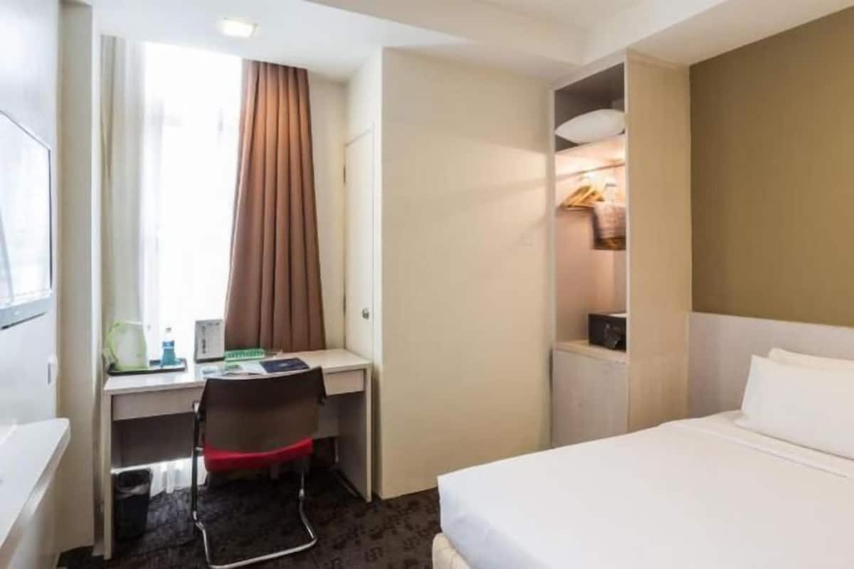 Premium bedding, free WiFi, bed sheets