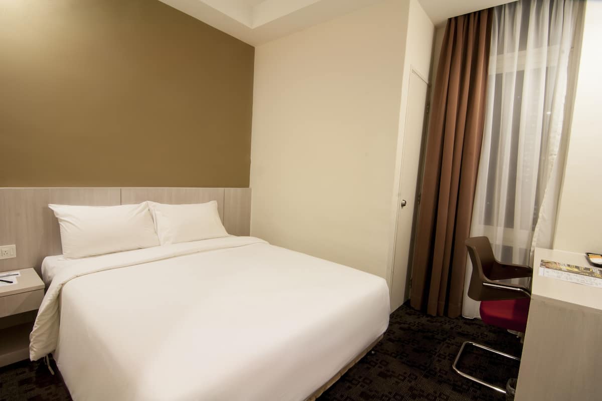 Premium bedding, free WiFi, bed sheets