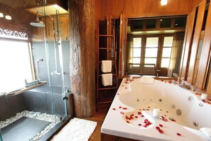 Grand Suite | Bathroom