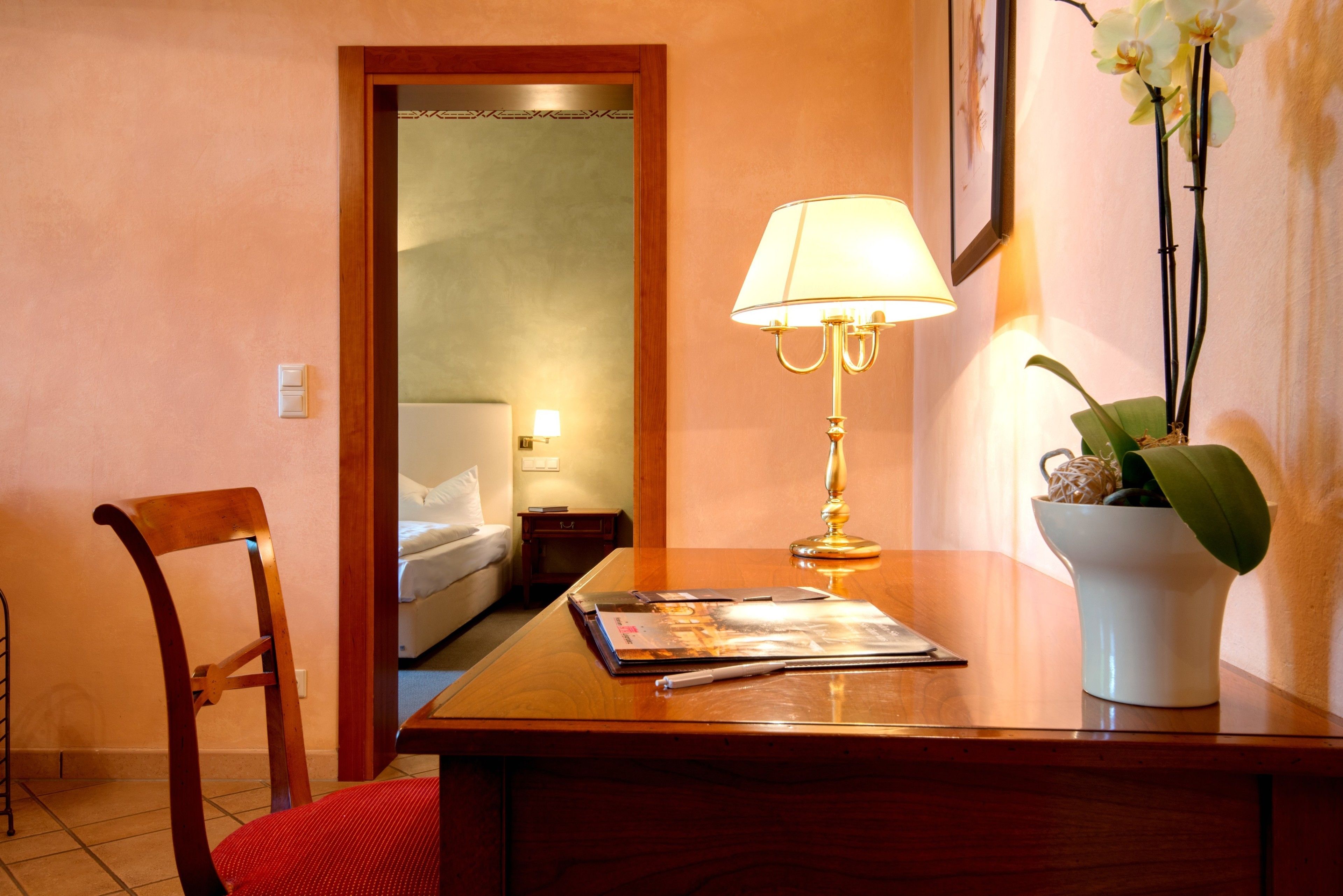 hypo-allergenic bedding, minibar, in-room safe, desk