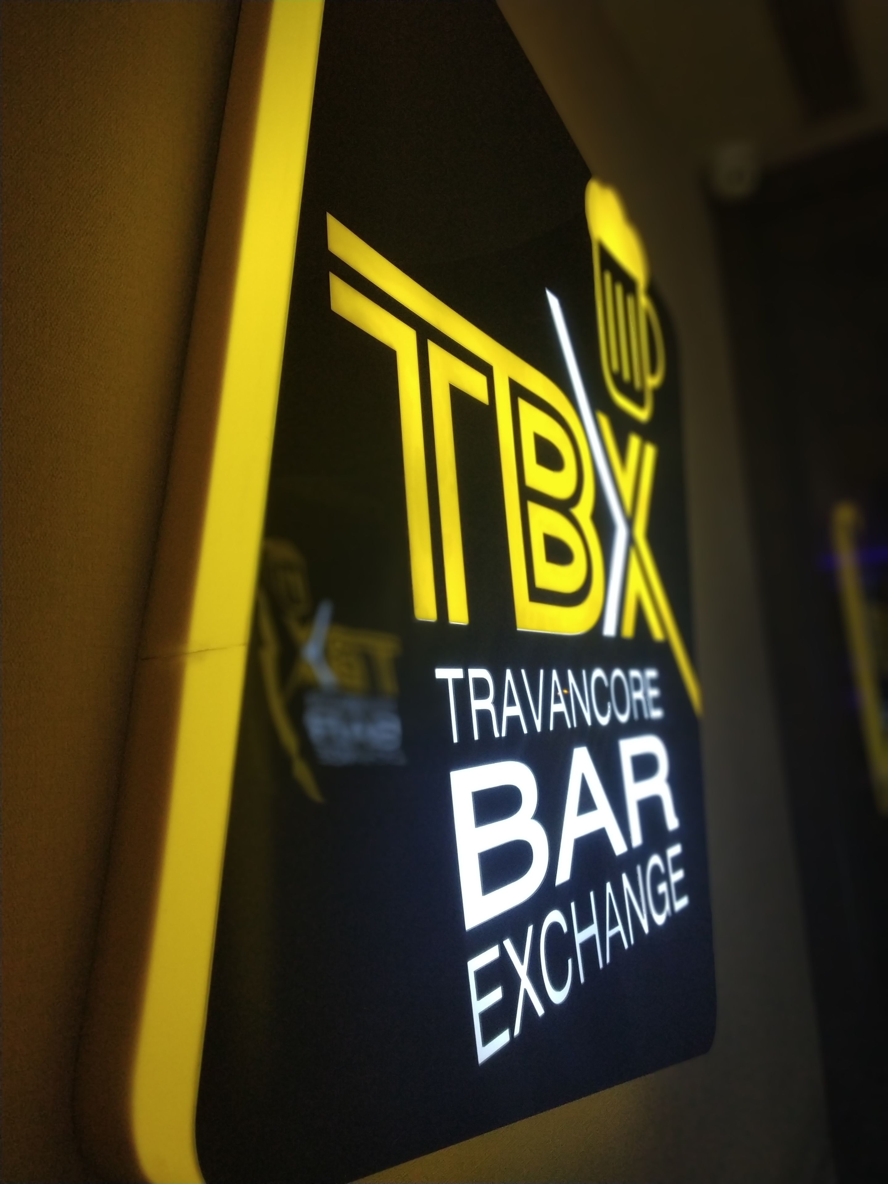 breakfast, lunch, dinner served; asian cuisine, pool views