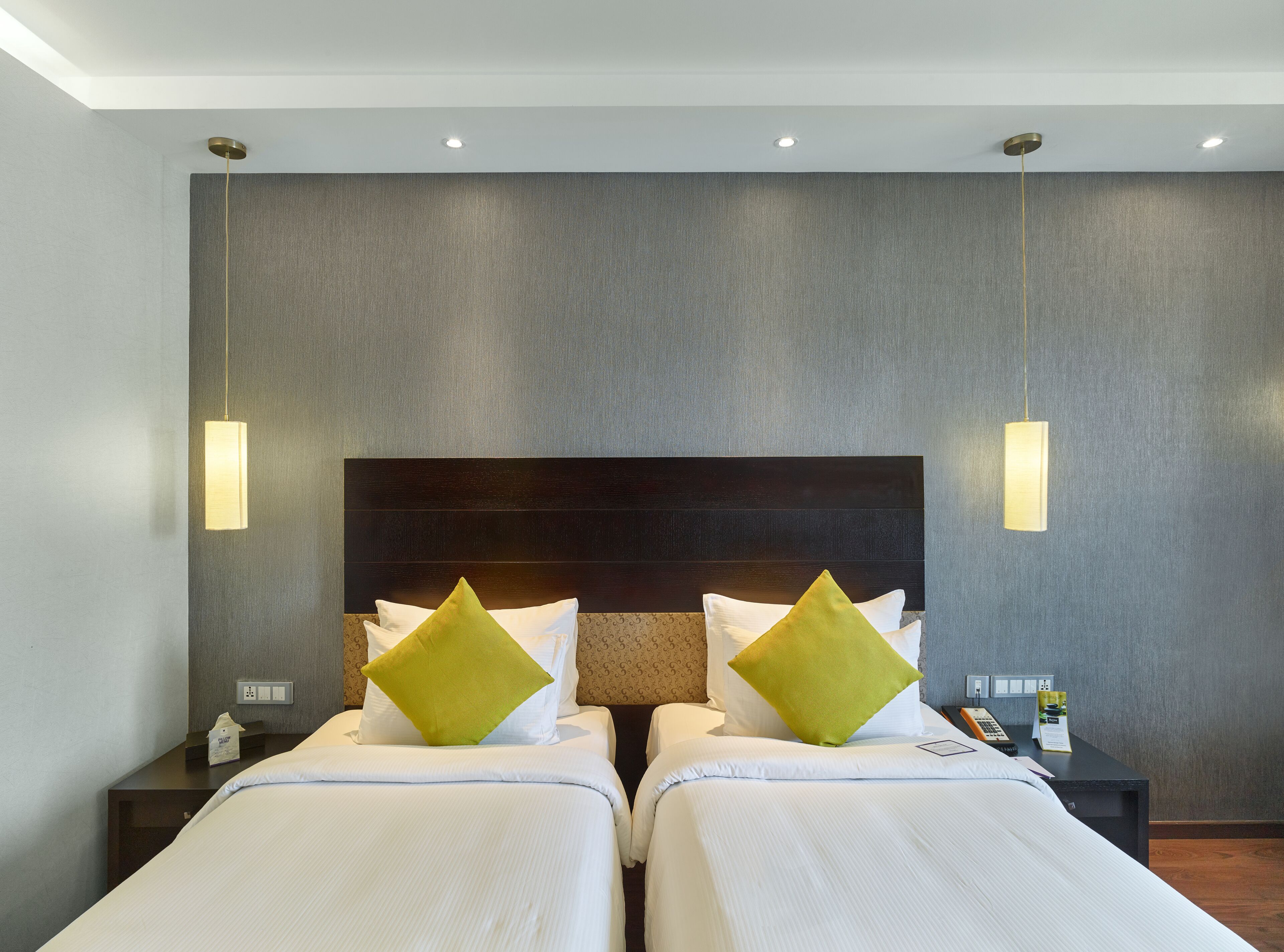 club room | 1 bedroom, minibar, in-room safe, desk