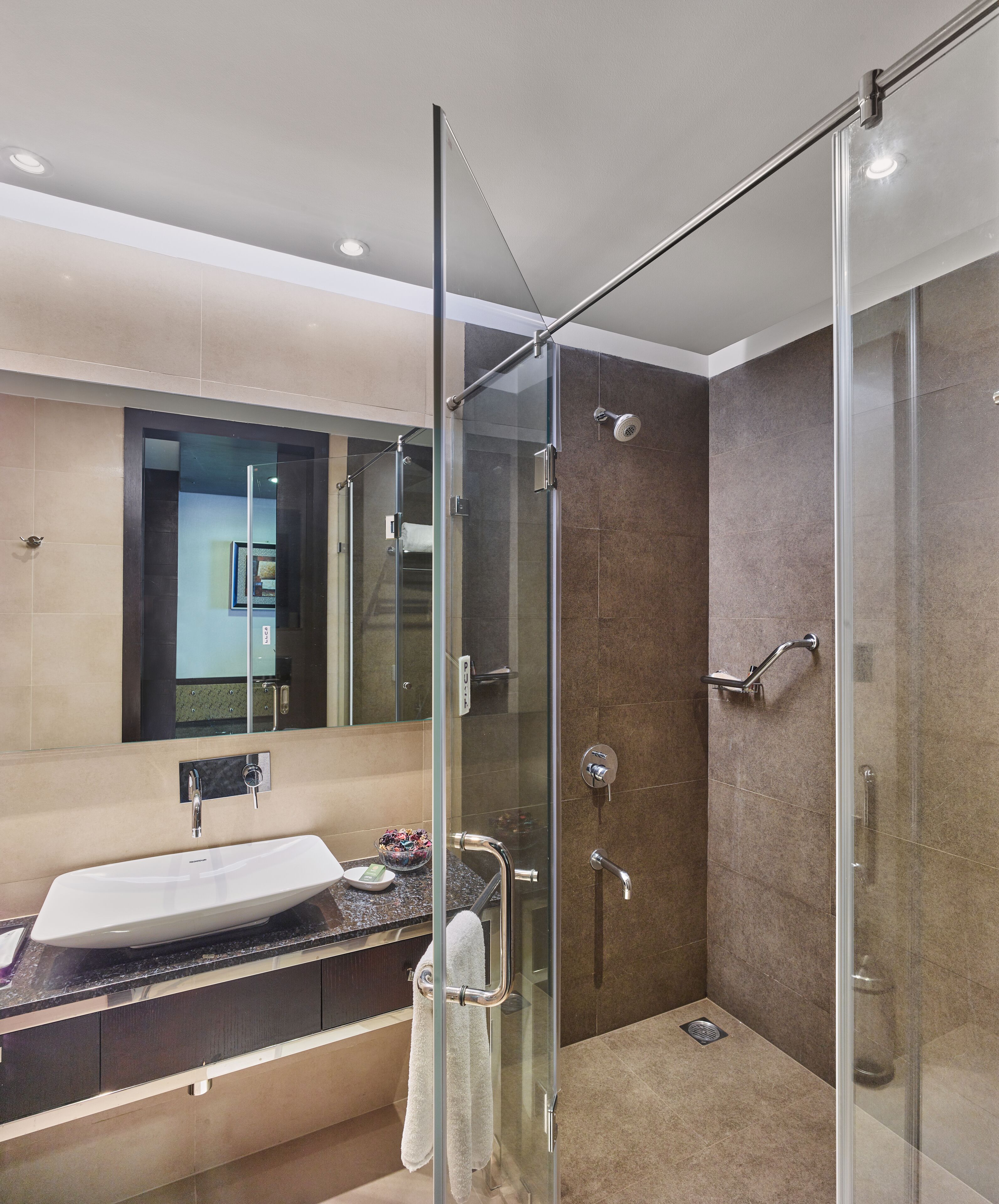 club room | bathroom | shower, free toiletries, hair dryer, bathrobes