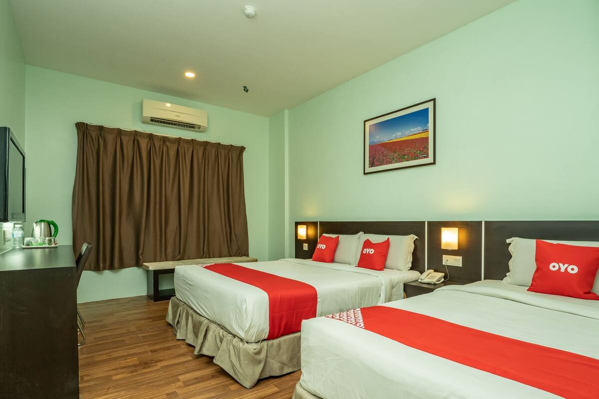 Desk, WiFi (free), bed sheets