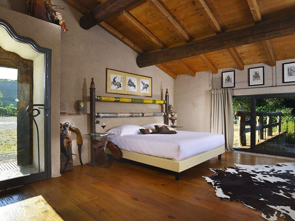Hypo-allergenic bedding, in-room safe, individually decorated