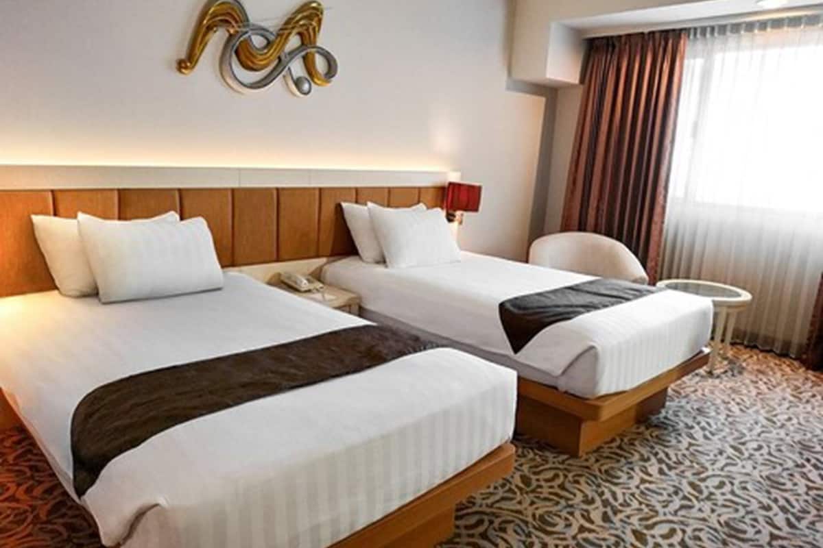 Superior Twin Room | City view