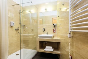 Deluxe Double Room | Bathroom - Kracow Residence Hotel (Krakow)