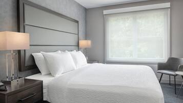 Studio, 1 King Bed with Sofa bed | Premium bedding, desk, laptop workspace, blackout drapes