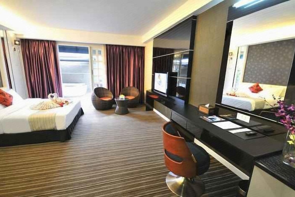 In-room safe, iron/ironing board (on request), WiFi (free)