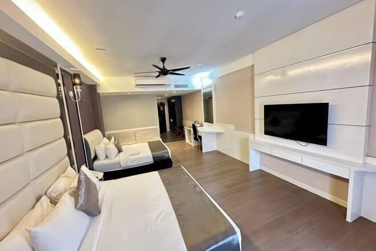 In-room safe, iron/ironing board, free WiFi