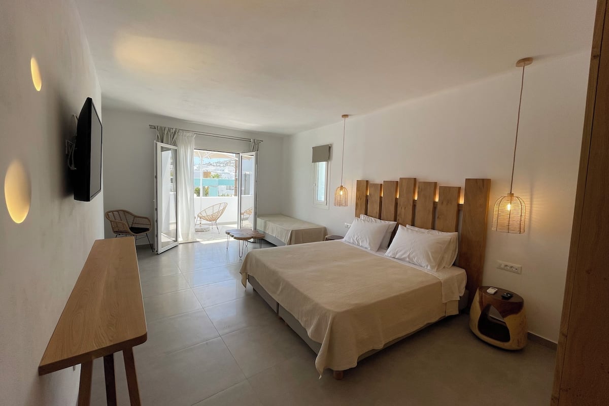 Superior Triple Room | Premium bedding, memory foam beds, in-room safe, blackout drapes