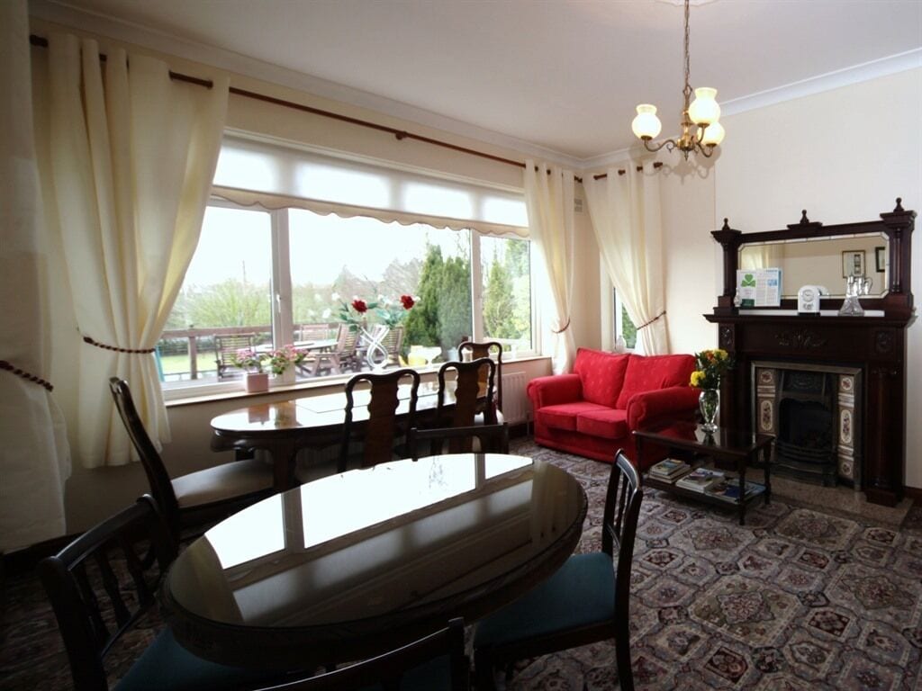 Photo - Launard House