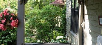 Shipwright Inn