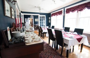 包含每日全套早餐