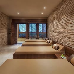 Couples treatment room(s), sauna, steam room, Turkish bath/hammam