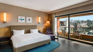 Superior Room, Balcony, Pool View