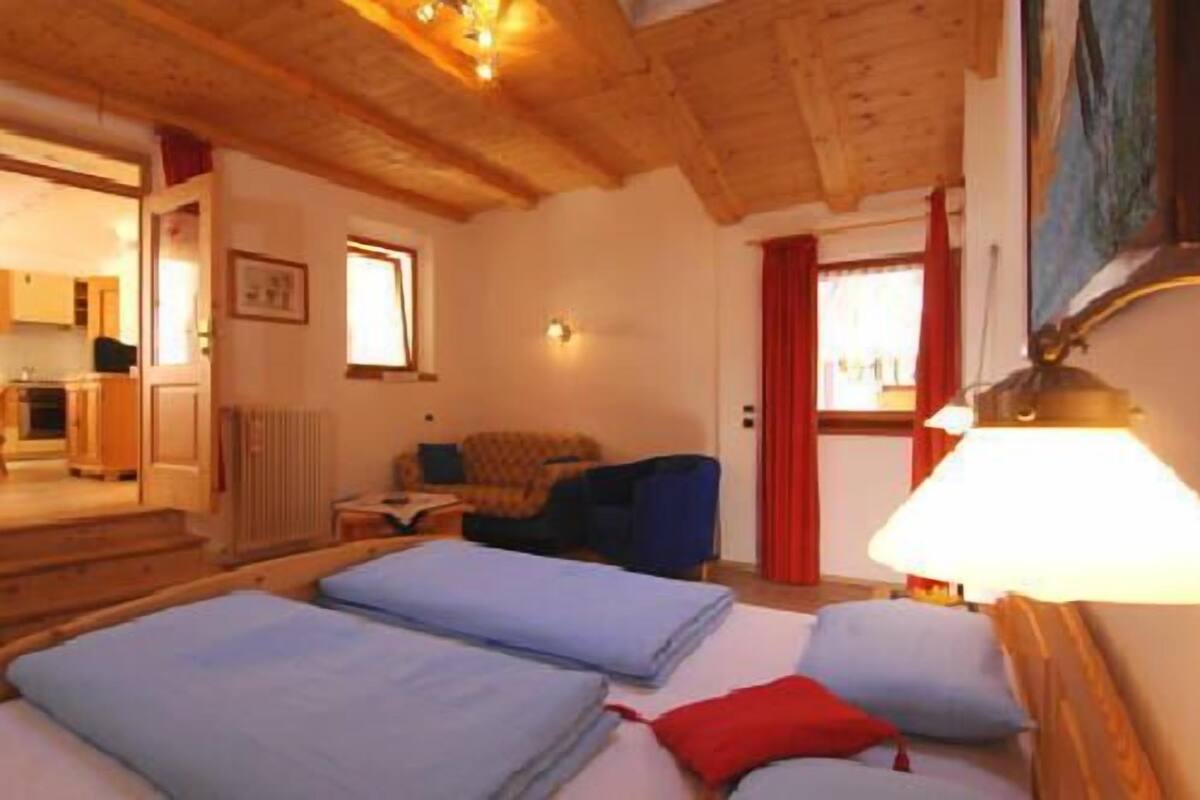In-room safe, soundproofing, cribs (surcharge), WiFi (free)