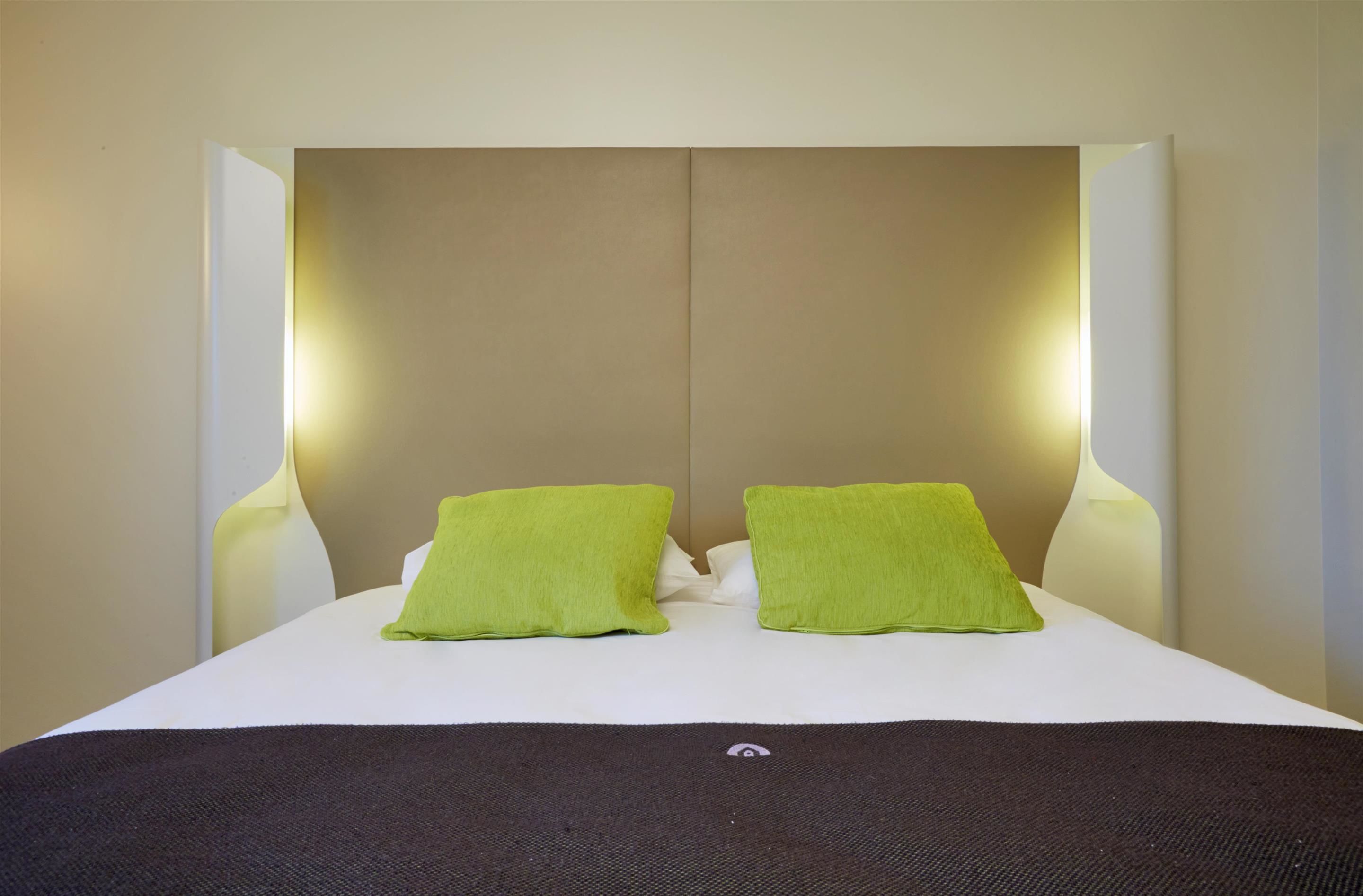 desk, laptop workspace, blackout curtains, soundproofing