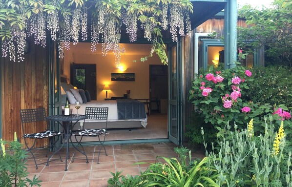 Executive Studio Suite