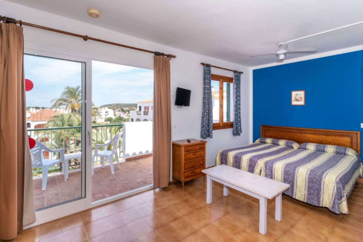 1 habitación, caja de seguridad en la habitación y cunas gratuitas