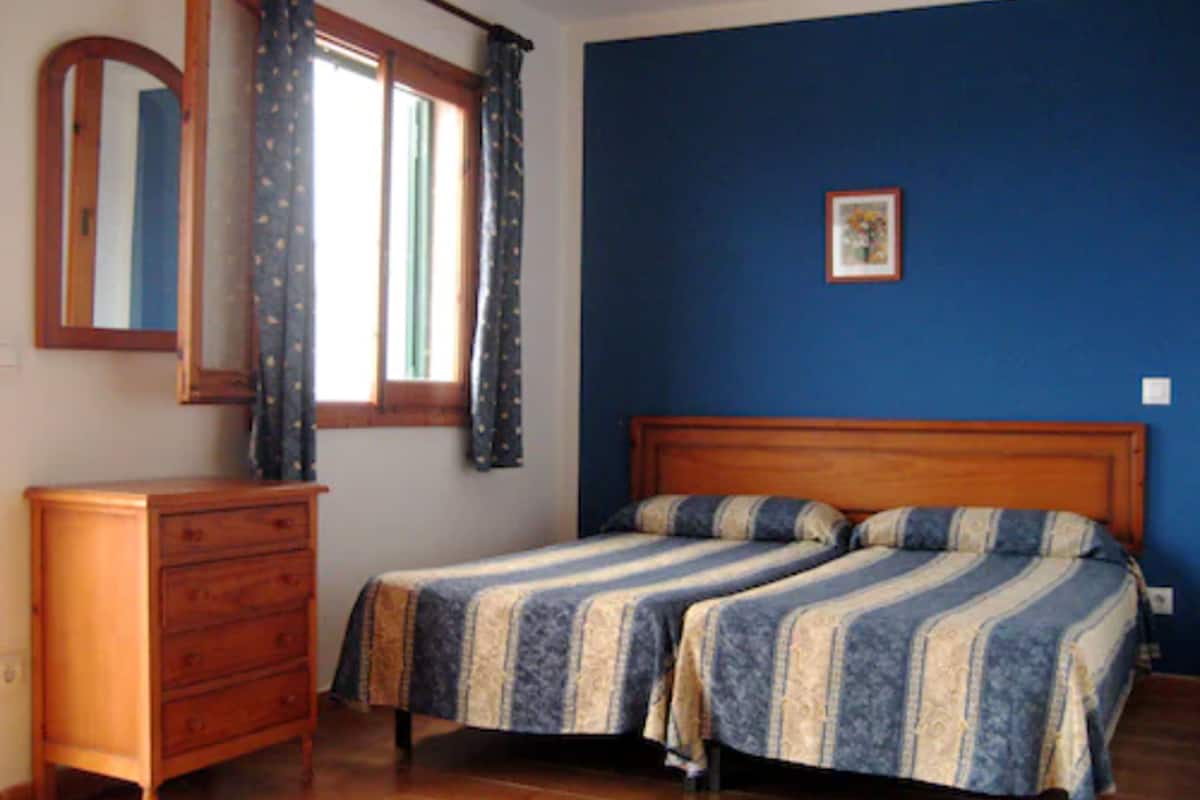 1 habitación, caja de seguridad en la habitación y cunas gratuitas