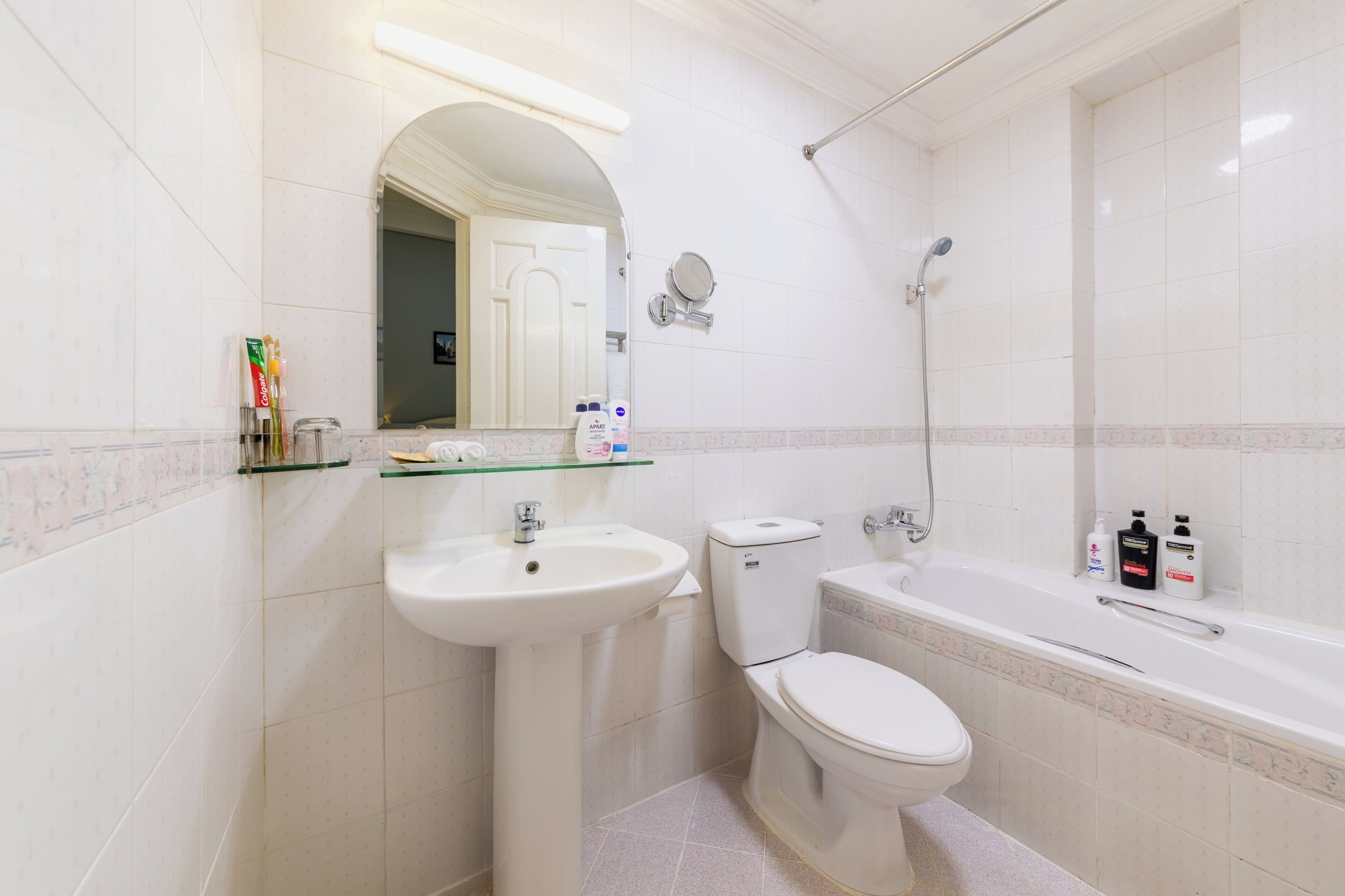 Foto - A25 Hotel - 35 Mạc Thị Bưởi