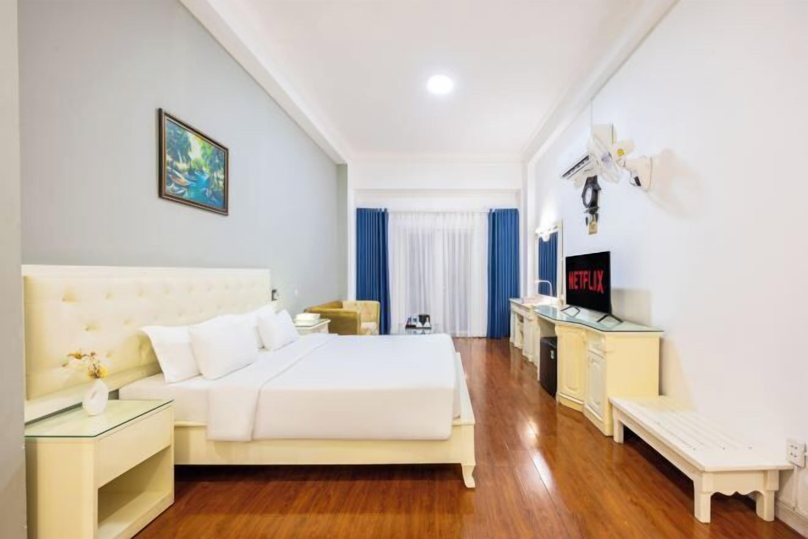 Minibar y caja de seguridad en la habitación 