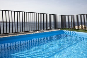Piscina a l'aire lliure de temporada 