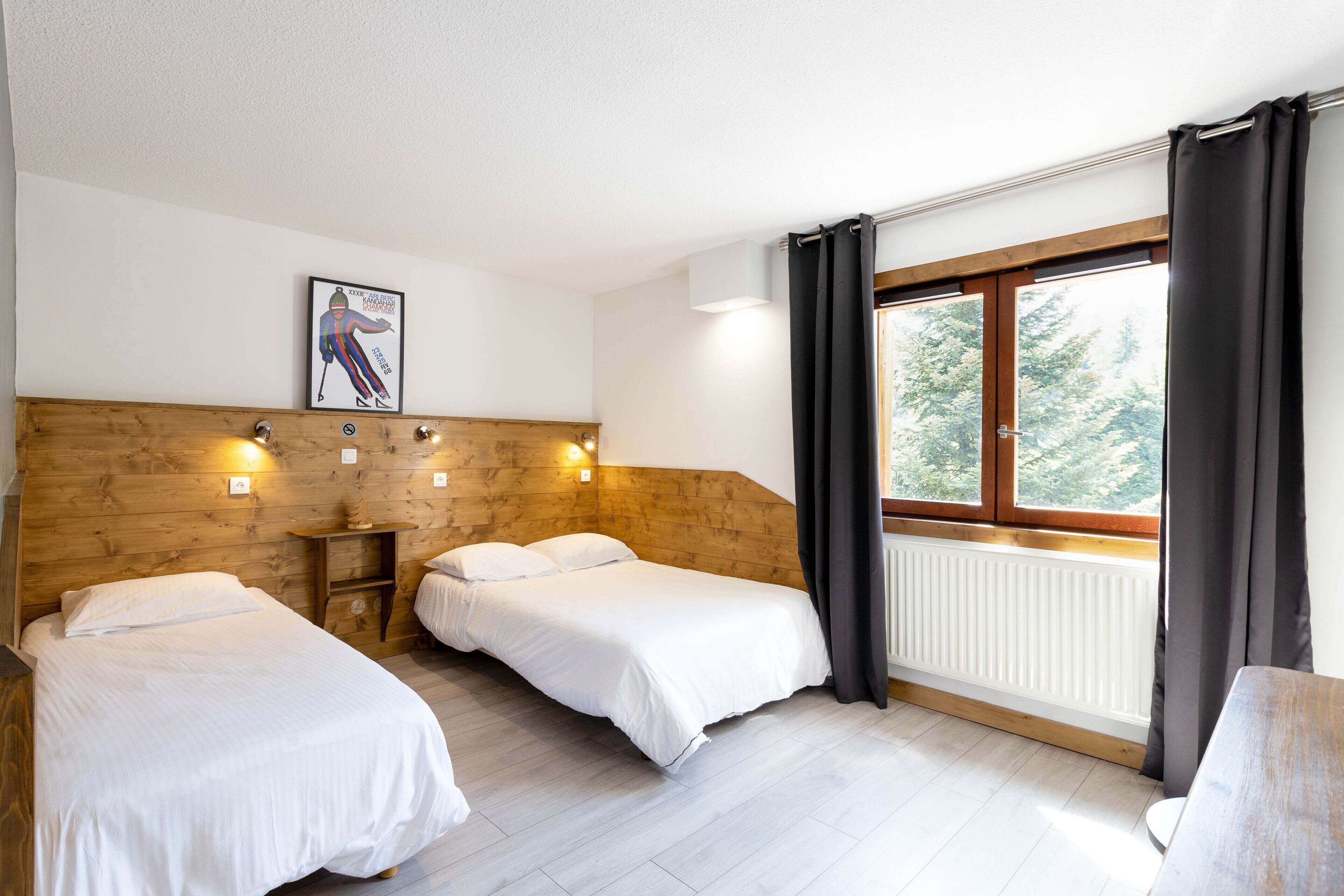 superior triple room | desk, soundproofing, iron/ironing board, bed sheets