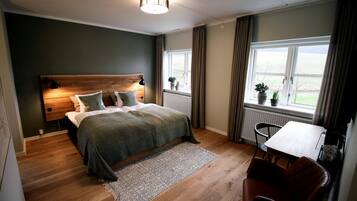 Family Suite, 2 Bedrooms, Connecting Rooms, Corner | Premium bedding, pillow-top beds, individually furnished, desk