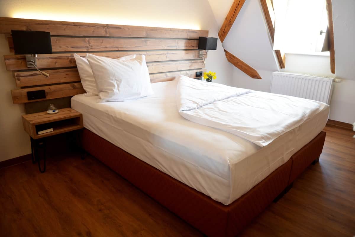 1 bedroom, premium bedding, minibar, in-room safe