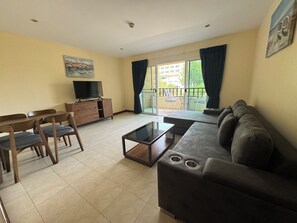 Superior Apartment, 1 Bedroom | Living area