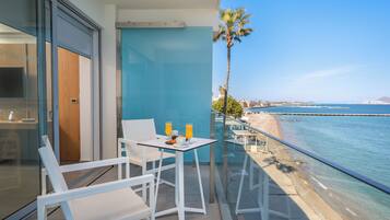 Camera doppia | Minibar, una cassaforte in camera, una scrivania, postazione laptop