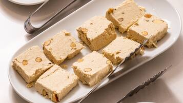 อาหารเช้าแบบบุฟเฟต์