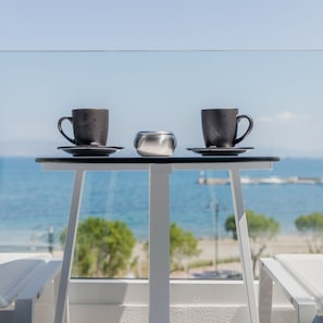 Minibar, coffres-forts dans les chambres, rideaux occultants