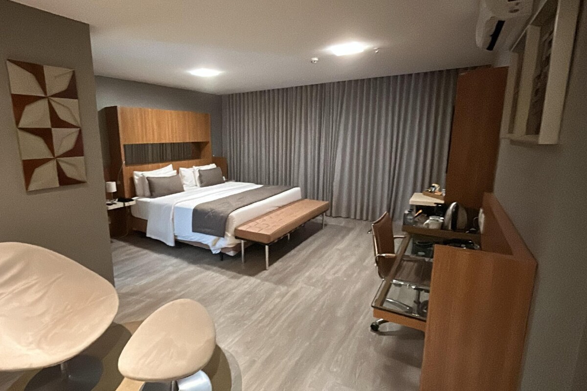 Minibar, coffre-fort, bureau, accès au Wi-Fi (inclus)