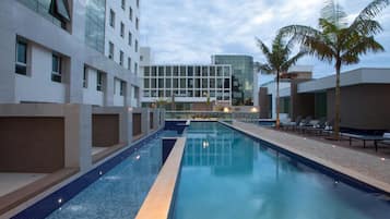 4 indoor pools, pool umbrellas, sun loungers