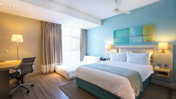 Standard Room, 1 Queen Bed with Sofa bed | Premium bedding, minibar, in-room safe, desk