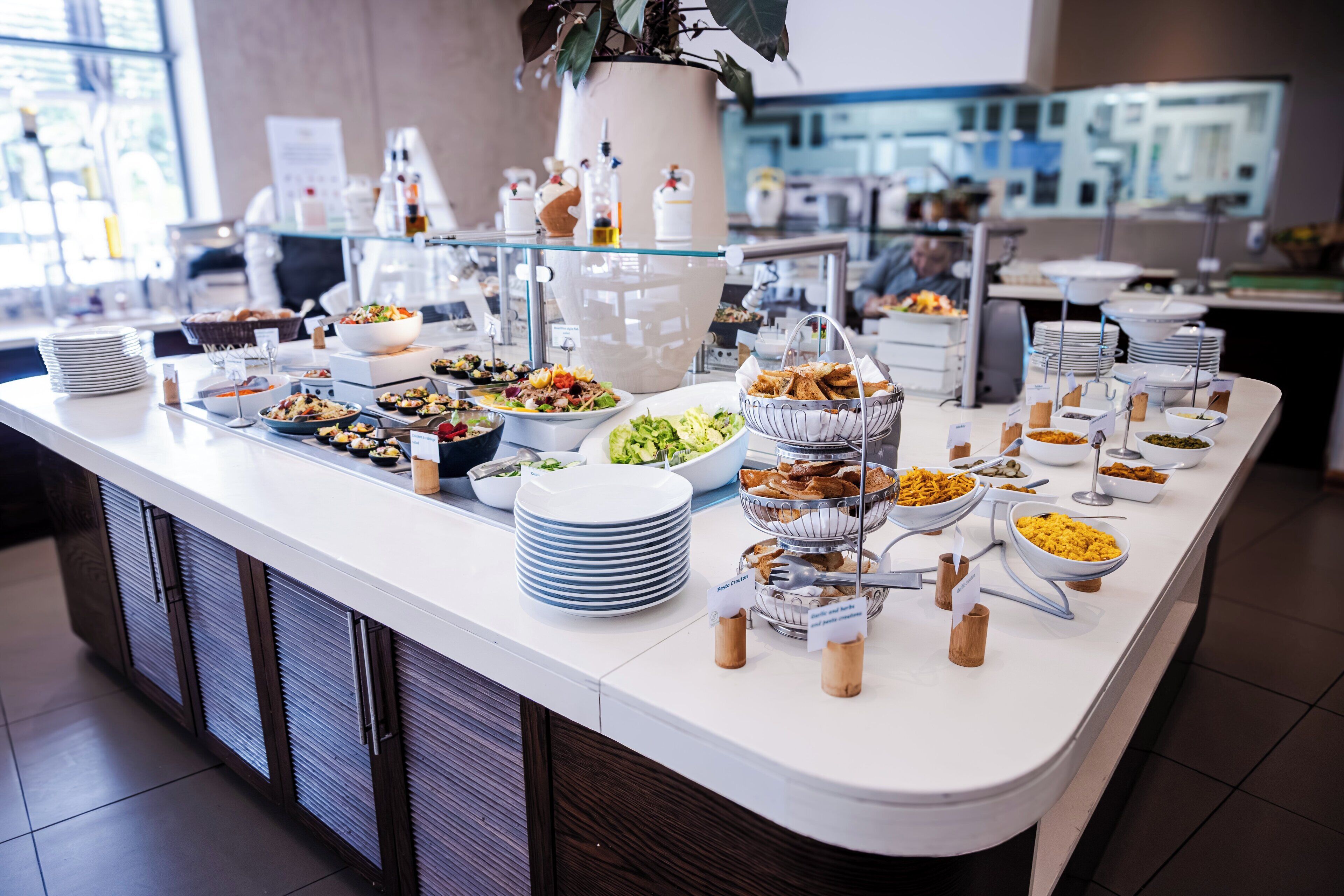 breakfast, lunch, dinner served; international cuisine, pool views