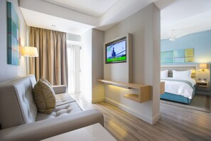 Ropa de cama de alta calidad y minibar 