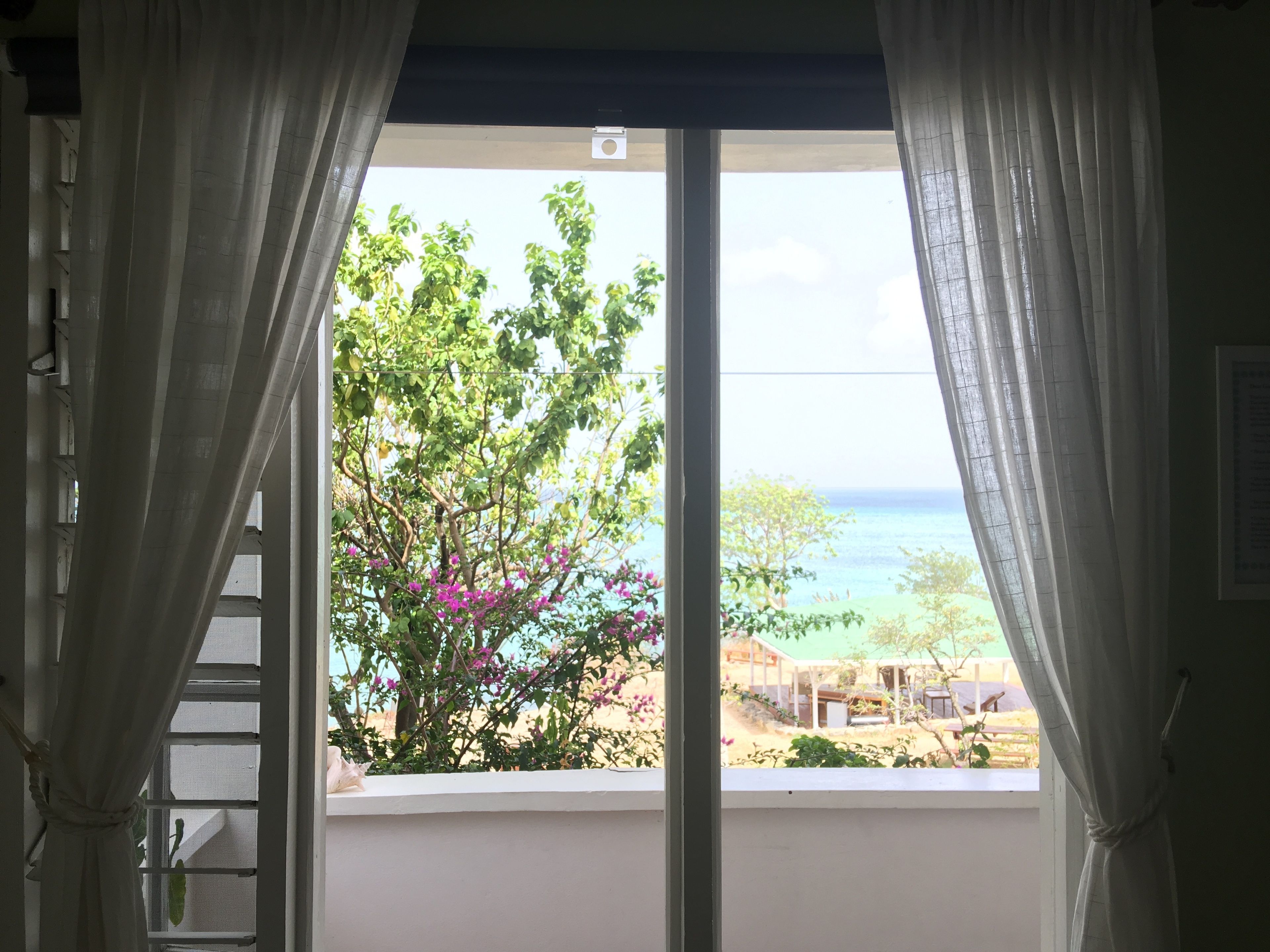 Classic Room, 1 Bedroom, Sea View | Individually decorated, individually furnished, desk