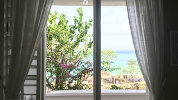 Classic Room, 1 Bedroom, Sea View | Individually decorated, individually furnished, desk