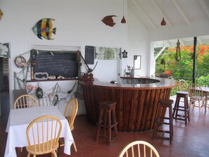 Petit déjeuner continental compris
